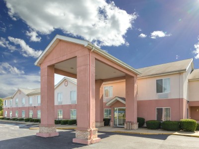Гостиница Super 8 By Wyndham Frankfort In