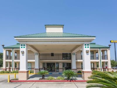 Hotel Super 8 By Wyndham Slidell