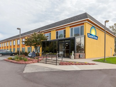 Гостиница Days Inn By Wyndham Holland