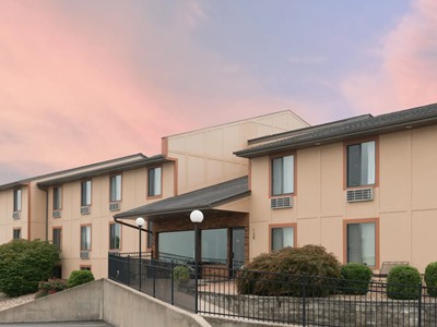 Hotel Super 8 By Wyndham Hannibal