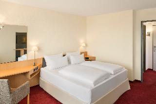 Гостиница NH Dresden Neustadt
