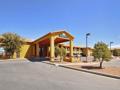 Гостиница Days Inn By Wyndham Carlsbad