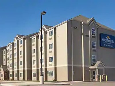 Гостиница Microtel Inn Suites By Wyndham Minot