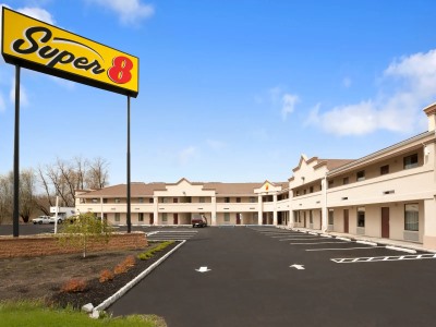 Hotel Super 8 By Wyndham Rahway / Newark