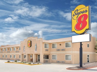 Hotel Super 8 By Wyndham Bloomfield