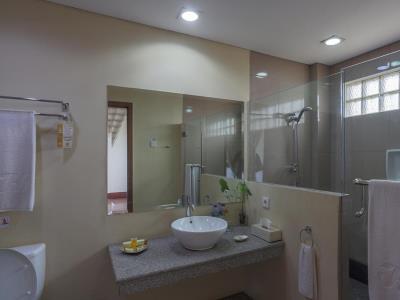 Гостиница The Jayakarta Suites Komodo Flores