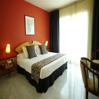 Гостиница URH Sitges Playa