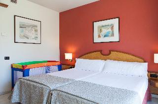 Гостиница URH Sitges Playa