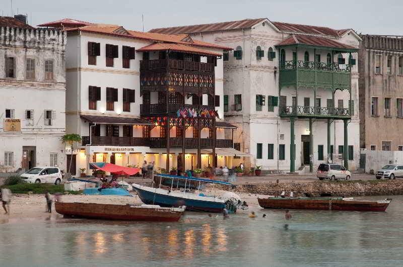 Гостиница Mizingani Seafront Hotel