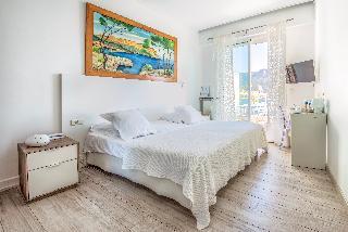 Гостиница De La Plage Mahogany