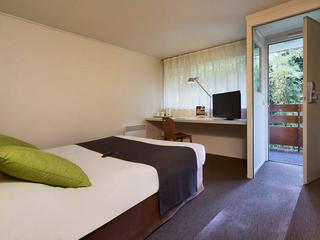 Гостиница Kyriad Paris Nord - Ecouen La Croix Verte