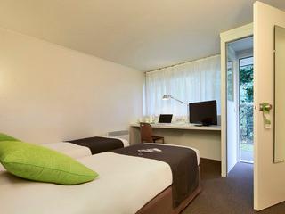 Гостиница Kyriad Paris Nord - Ecouen La Croix Verte