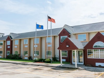 Гостиница Days Inn And Suites By Wyndham Pryor