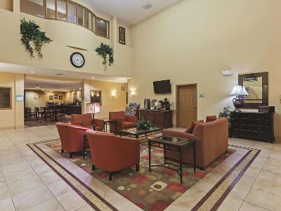 Гостиница La Quinta Inn And Suites University Area