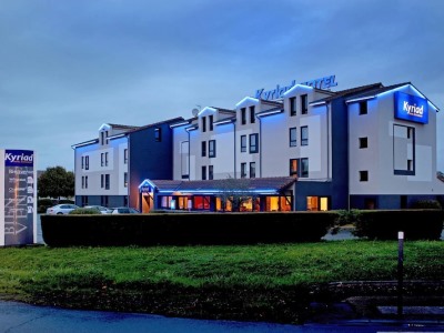 Гостиница Hotel Kyriad Poitiers Sud Aeroport