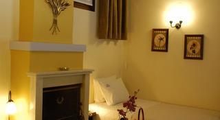 Hotel Frontzu Politia