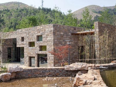 Hotel Nishan Akademeia