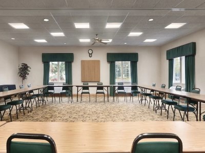 Гостиница Country Inn And Suites, Kalamazoo, Mi