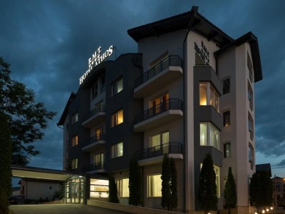 Hotel Athos Rmt