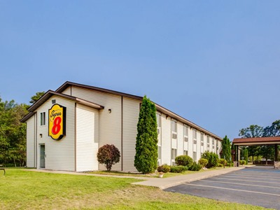 Hotel Super 8 By Wyndham Grayling