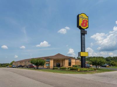 Hotel Super 8 By Wyndham Dickson