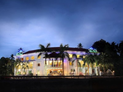 Гостиница Hotel Port Palace Kovalam