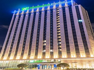 Гостиница Holiday Inn Express Kunming West