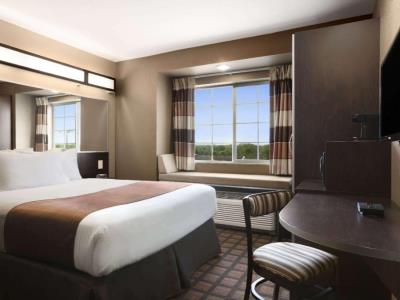 Гостиница Microtel Inn And Suites Wyndham Kenedy