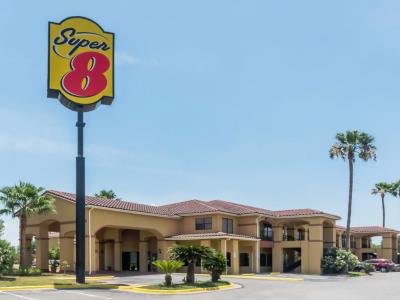 Гостиница Super 8 By Wyndham Weslaco