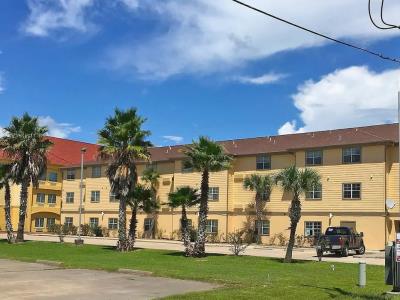 Гостиница Americas Best Value Inn N Suites Winnie