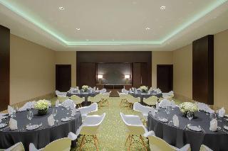 Гостиница DoubleTree by Hilton Doha - Al Sadd