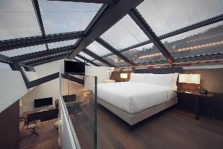Гостиница Hilton Lake Como