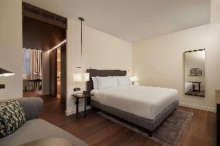 Гостиница Hilton Lake Como