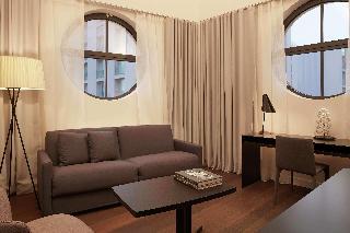 Гостиница Hilton Lake Como