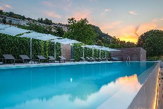 Гостиница Hilton Lake Como