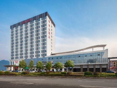 Гостиница Ramada By Wyndham Zhangjiajie