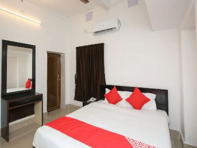 Гостиница OYO 11569 Jalan Lake View