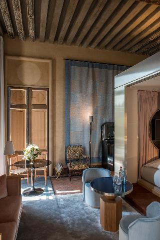 Гостиница Cour des Vosges