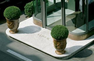 Гостиница Alden Suite Hotel Splugenschloss Zurich