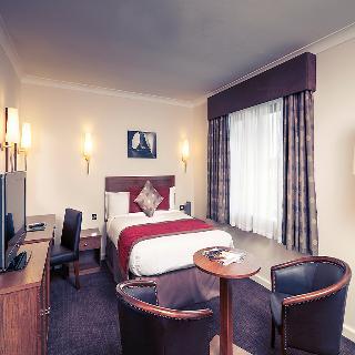 Mercure Dartford Brands Hatch Hotel & Spa