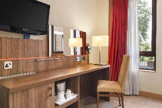 Гостиница Ramada by Wyndham Hounslow - Heathrow East