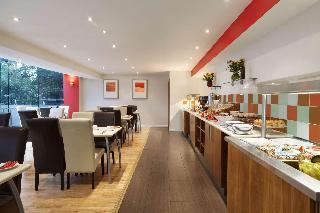Гостиница Ramada by Wyndham Hounslow - Heathrow East