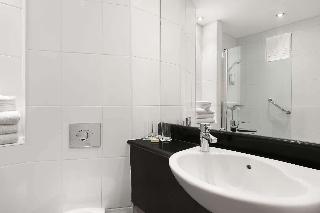 Гостиница Ramada by Wyndham Hounslow - Heathrow East