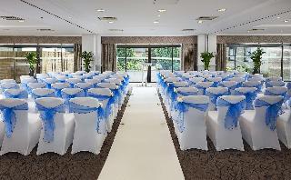 Гостиница Hilton Cobham