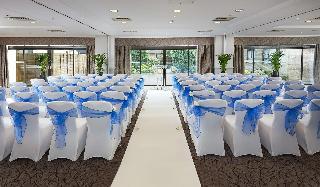 Гостиница Hilton Cobham
