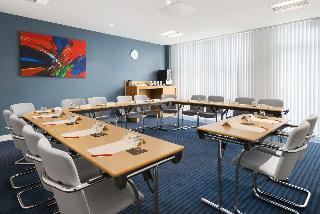 Hotel Ramada Encore by Wyndham Doncaster Airport