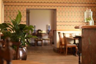 Combe Grove Hotel