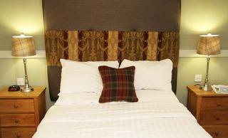 Honest Lawyer Hotel