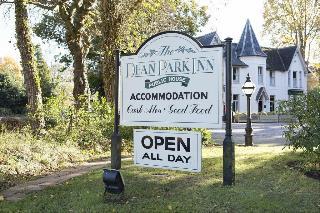 Гостиница Dean Park Inn