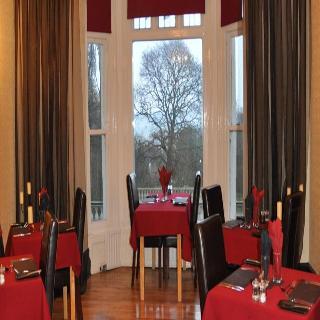 Hotel Sychnant Pass House